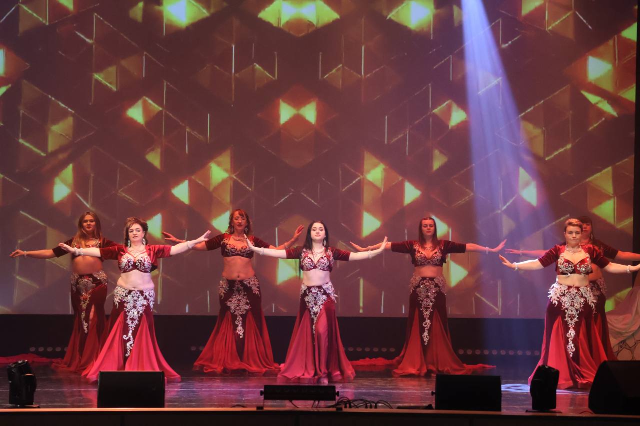 14 декабря во Дворце культуры имени Д.Н. Медведева прошел отчетный концерт студии современного и восточного танца «Импульс» 14 декабря во Дворце культуры имени Д.Н. Медведева прошел отчетный концерт студии современного и восточного танца «Импульс»