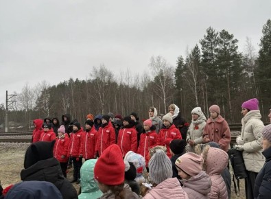 9 декабря 2025 года в посёлке Свень Транспортная состоялось торжественное открытие обновлённого памятника героям Великой Отечественной войны — летчику Советской армии младшему лейтенанту Д.З. Лаптеву, воздушному стрелку...