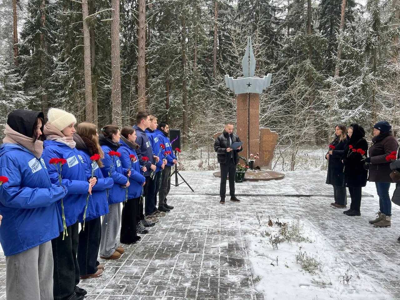 Сегодня, 15 декабря, в День памяти журналистов, погибших при исполнении профессиональных обязанностей, прошло памятное мероприятие Сегодня, 15 декабря, в День памяти журналистов, погибших при исполнении профессиональных обязанностей, прошло памятное мероприятие