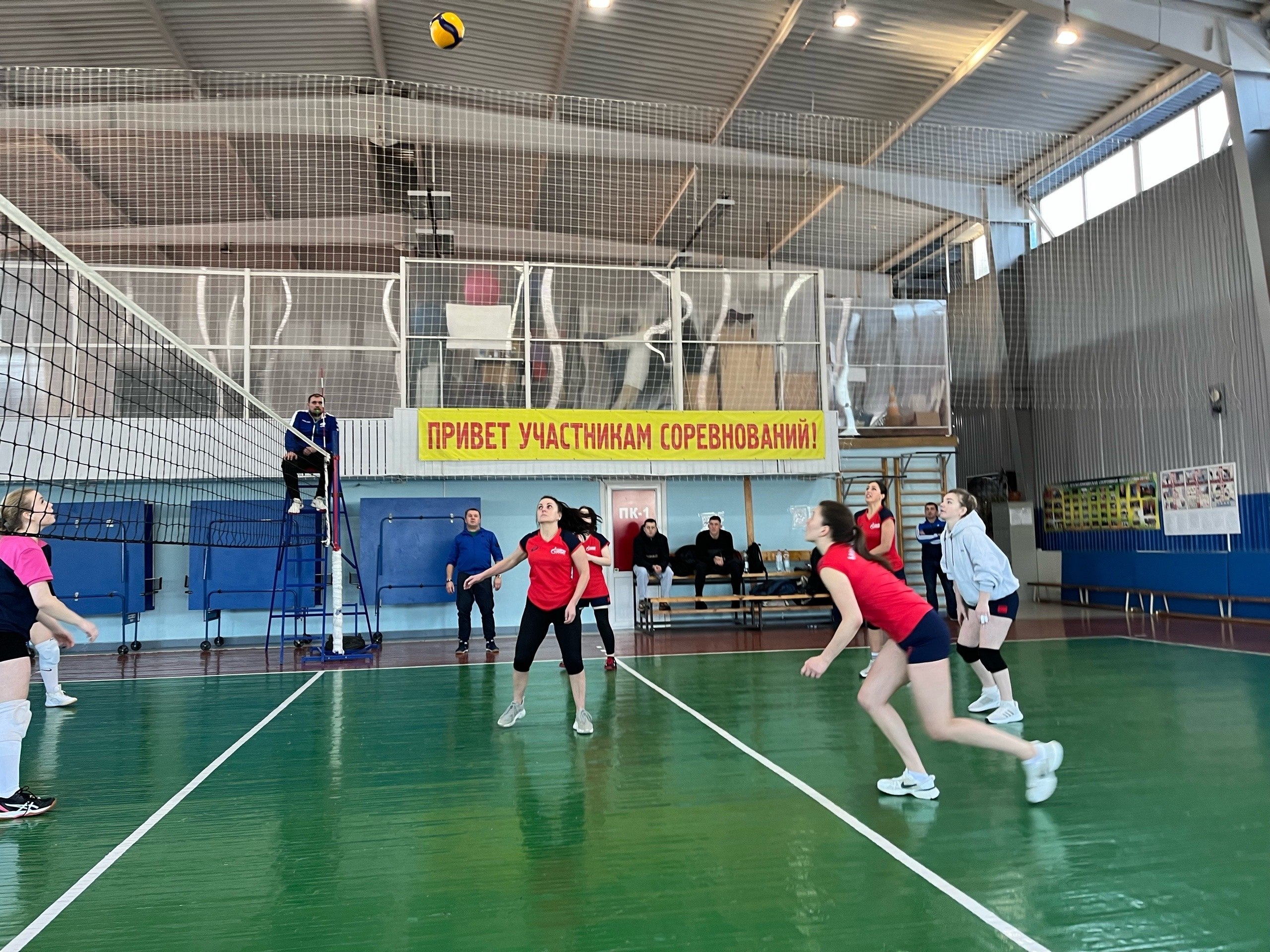 Кубок Брянского района по волейболу среди женских команд уже третий год подряд завоевывает команда «Отрадное» Кубок Брянского района по волейболу среди женских команд уже третий год подряд завоевывает команда «Отрадное»