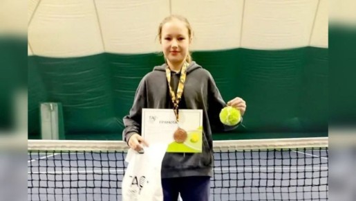 Юная брянская теннисистка завоевала бронзу на турнире в Саратове