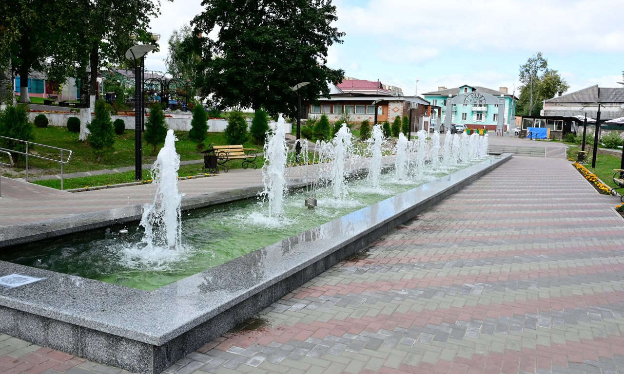 Александр Богомаз: 32 общественных пространства и 93 дворовые территории в 36 населенных пунктах региона благоустроены в этом году в Брянской области по региональному проекту «Формирование комфортной городской среды»... Александр Богомаз: 32 общественных пространства и 93 дворовые территории в 36 населенных пунктах региона благоустроены в этом году в Брянской области по региональному проекту «Формирование комфортной городской среды»...