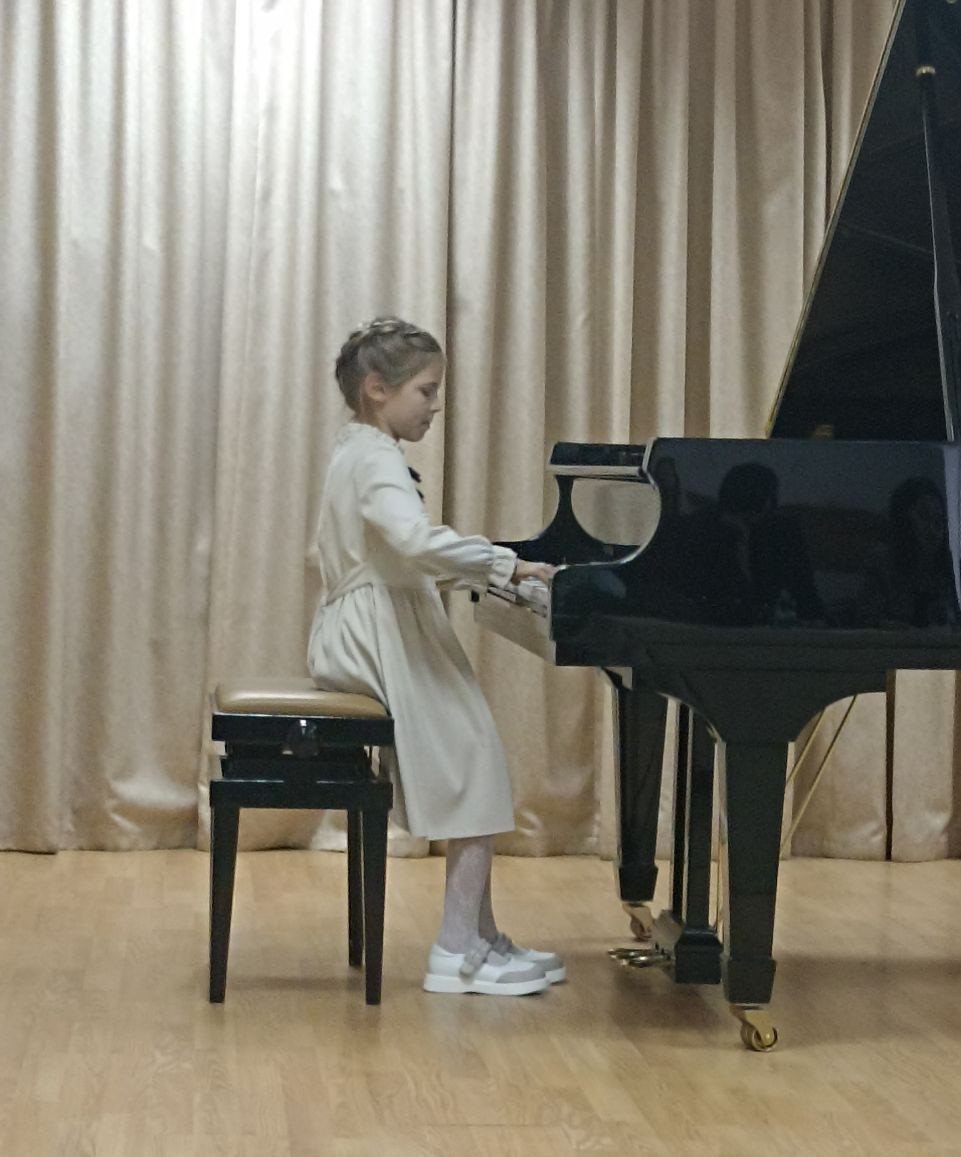 ЯРКИЕ ВПЕЧАТЛЕНИЯ ПОДАРИЛ IV БРЯНСКИЙ ОБЛАСТНОЙ КОНКУРС ИСПОЛНИТЕЛЕЙ НА ФОРТЕПИАНО «ОТ ОСНОВ К СОВЕРШЕНСТВУ», ПОСВЯЩЕННЫЙ 110-ЛЕТИЮ СО ДНЯ РОЖДЕНИЯ СВЯТОСЛАВА РИХТЕРА ЯРКИЕ ВПЕЧАТЛЕНИЯ ПОДАРИЛ IV БРЯНСКИЙ ОБЛАСТНОЙ КОНКУРС ИСПОЛНИТЕЛЕЙ НА ФОРТЕПИАНО «ОТ ОСНОВ К СОВЕРШЕНСТВУ», ПОСВЯЩЕННЫЙ 110-ЛЕТИЮ СО ДНЯ РОЖДЕНИЯ СВЯТОСЛАВА РИХТЕРА