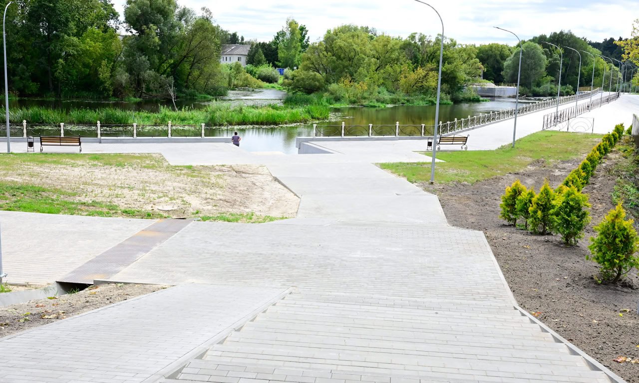 Александр Богомаз: 32 общественных пространства и 93 дворовые территории в 36 населенных пунктах региона благоустроены в этом году в Брянской области по региональному проекту «Формирование комфортной городской среды»... Александр Богомаз: 32 общественных пространства и 93 дворовые территории в 36 населенных пунктах региона благоустроены в этом году в Брянской области по региональному проекту «Формирование комфортной городской среды»...