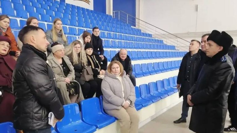 Прокуратура отреагировала на скандал в школе фигурного катания в Брянске