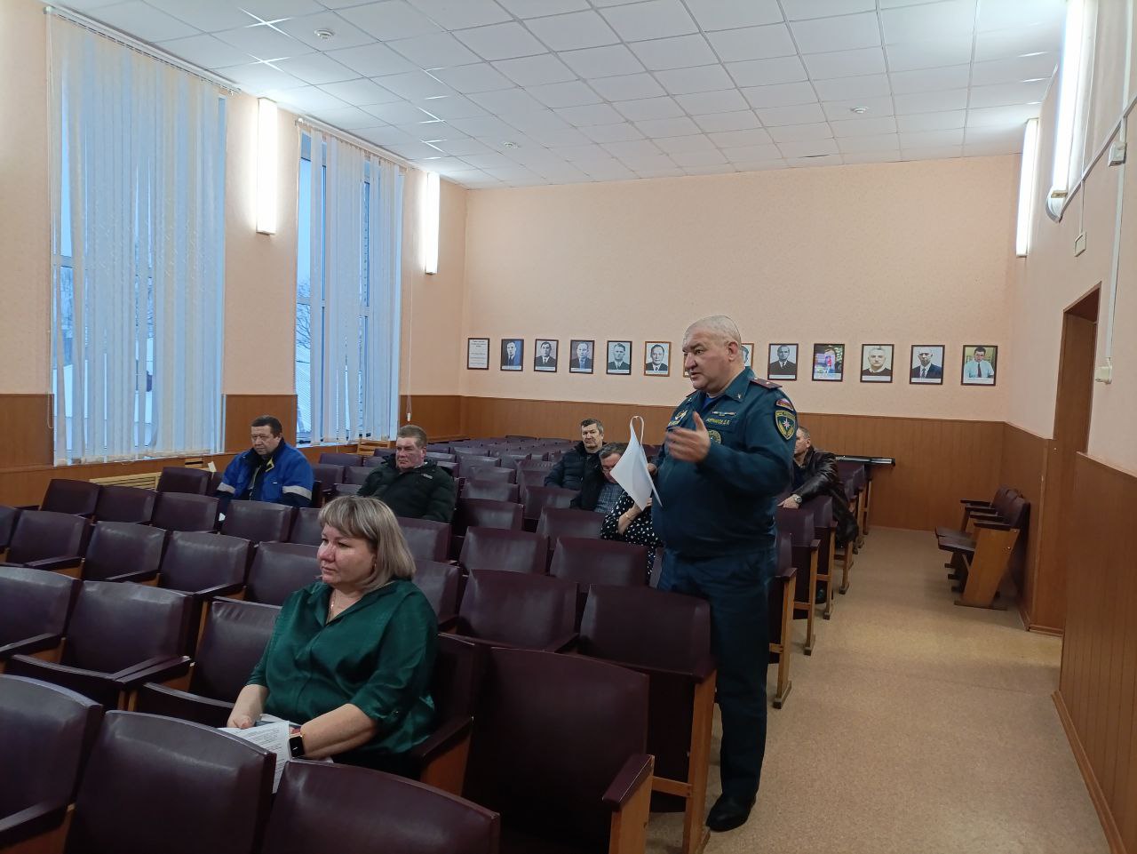 15 декабря в администрации Комаричского муниципального района, под председательством главы администрации Комаричского района Скрипина Н.Н., состоялось заседание комиссии по предупреждению и ликвидации чрезвычайных ситуаций и... 15 декабря в администрации Комаричского муниципального района, под председательством главы администрации Комаричского района Скрипина Н.Н., состоялось заседание комиссии по предупреждению и ликвидации чрезвычайных ситуаций и...