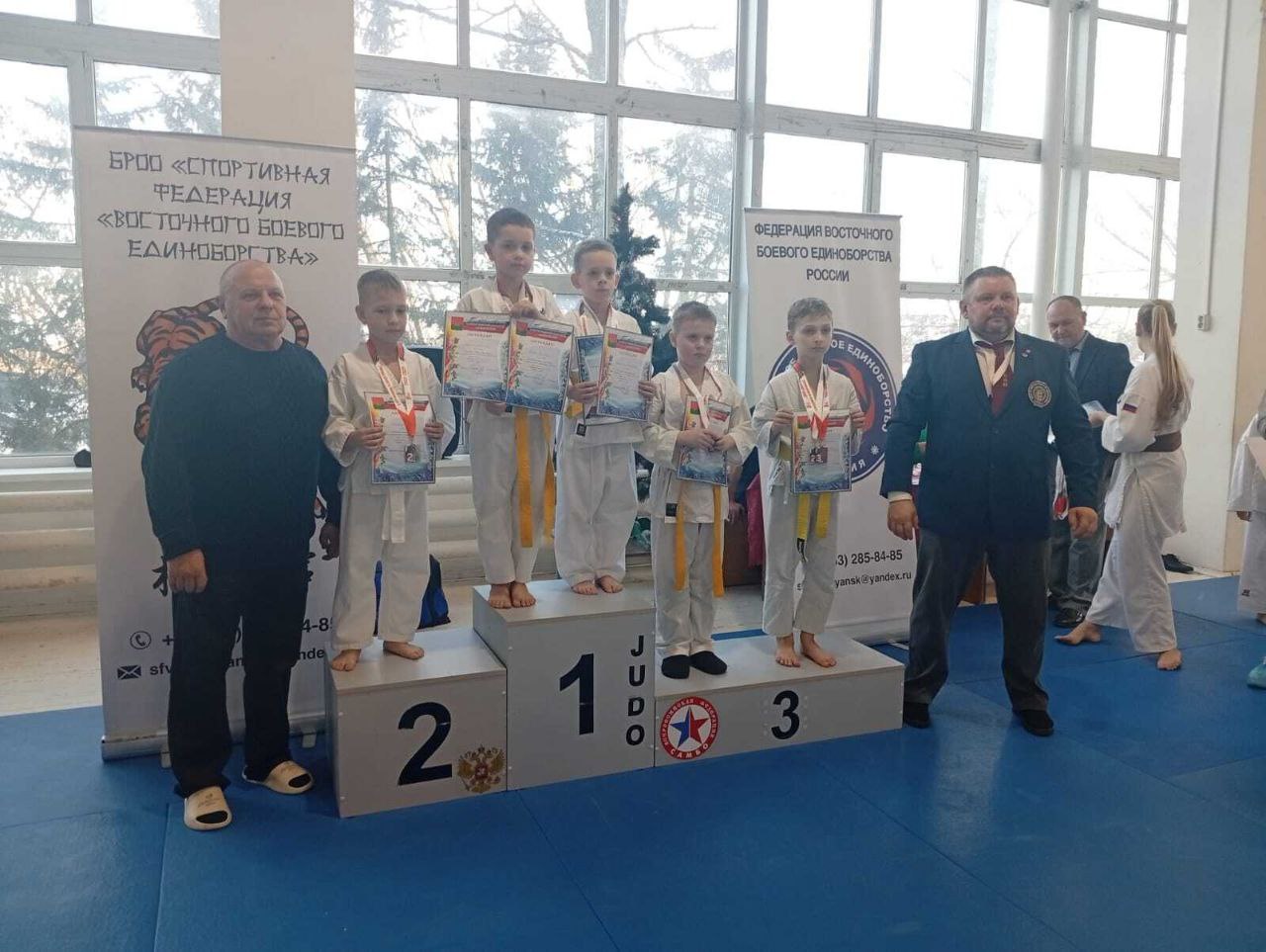 13 ноября в г. Брянске в спортивном зале МБУ ДО СШОР по спортивной гимнастике прошел Новогодний турнир города Брянска по восточному единоборству