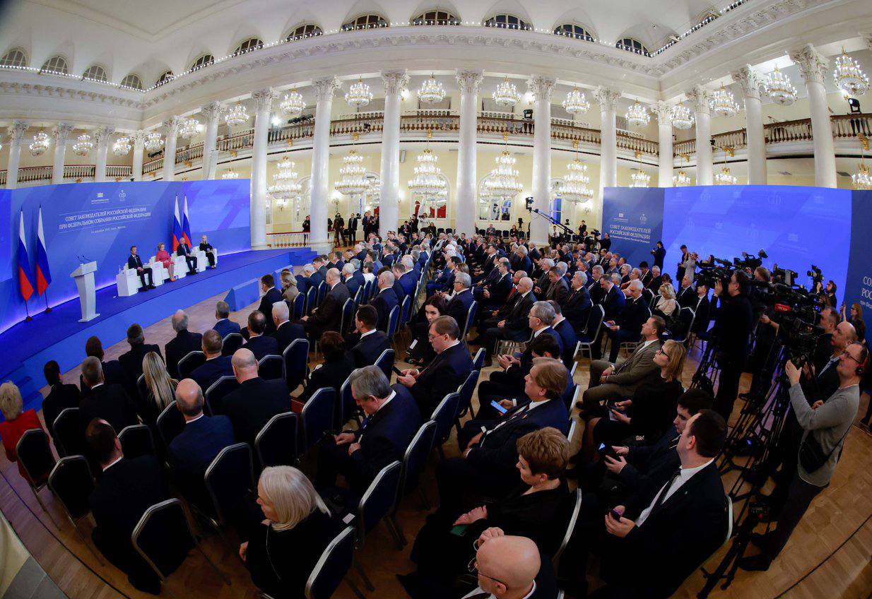 Председатель Брянской областной Думы Валентин Суббот принял участие в заседании Совета законодателей при Федеральном Собрании РФ, которое провели Председатель Совета Федерации Валентина Иванова Матвиенко и Председатель... Председатель Брянской областной Думы Валентин Суббот принял участие в заседании Совета законодателей при Федеральном Собрании РФ, которое провели Председатель Совета Федерации Валентина Иванова Матвиенко и Председатель...