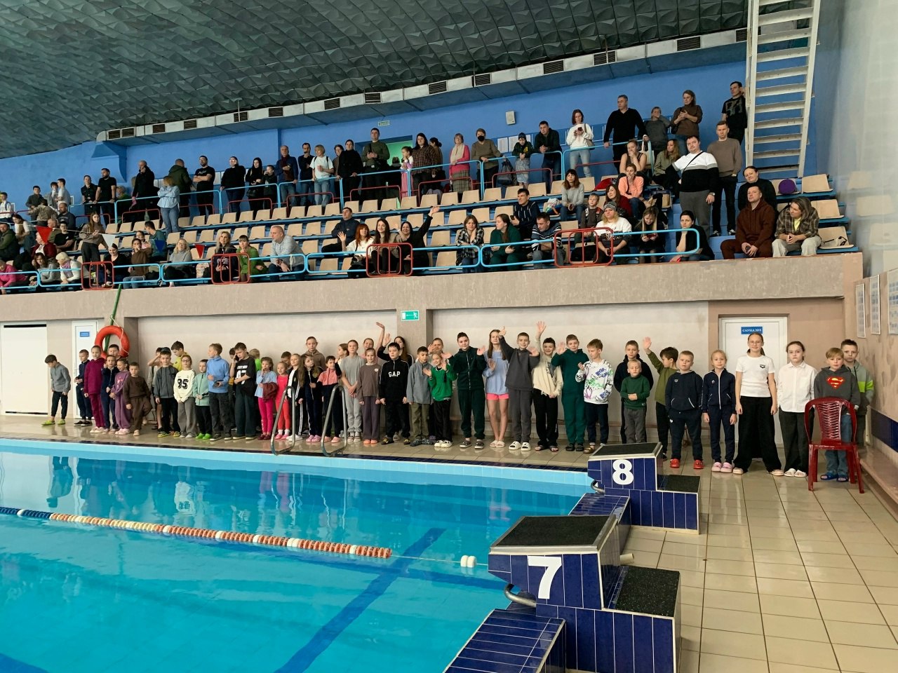 В Брянске прошли соревнования по плаванию «Новогодние старты»