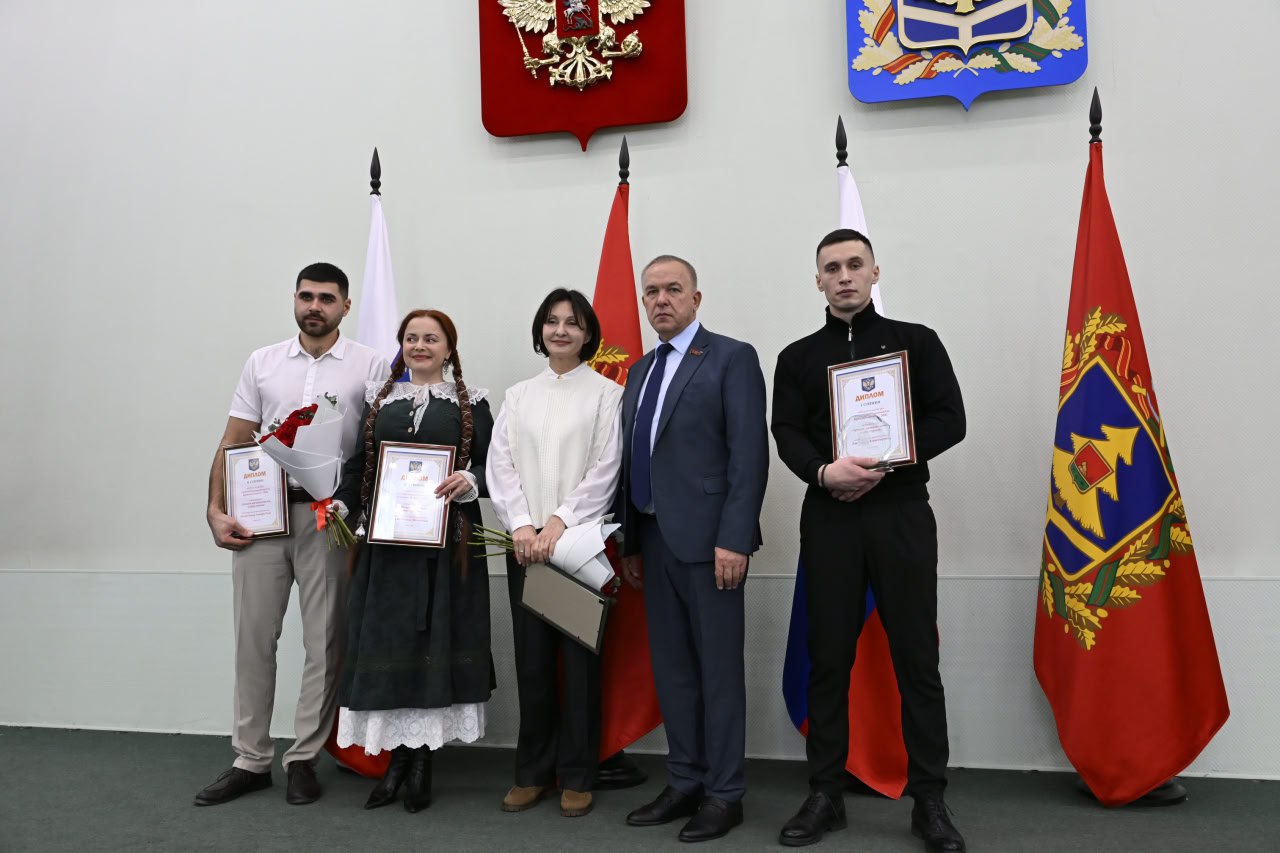 Александр Богомаз: Вручил заслуженные награды победителям конкурса «Лучший предприниматель Брянской области» Александр Богомаз: Вручил заслуженные награды победителям конкурса «Лучший предприниматель Брянской области»