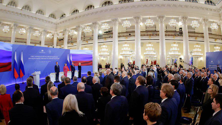 Председатель Брянской областной Думы Валентин Суббот принял участие в заседании Совета законодателей при Федеральном Собрании РФ, которое провели Председатель Совета Федерации Валентина Иванова Матвиенко и Председатель...