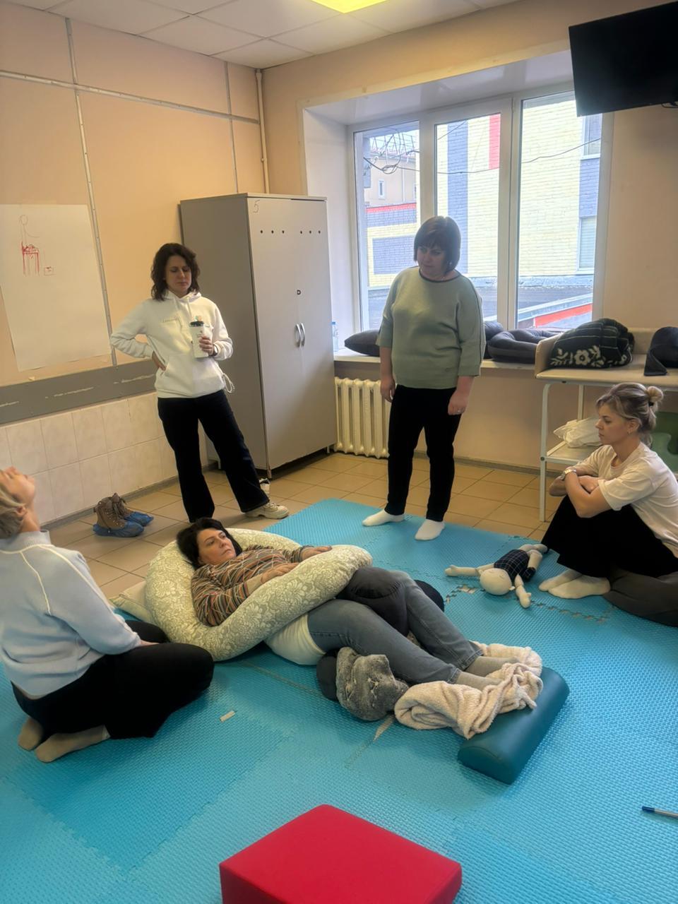 Психолог отделения дневного пребывания и реабилитации комплексного центра Жуковского района Анна Хапуженкова успешно завершила обучение по навыкам двигательного взаимодействия с детьми, имеющими тяжелые двигательные нарушения Психолог отделения дневного пребывания и реабилитации комплексного центра Жуковского района Анна Хапуженкова успешно завершила обучение по навыкам двигательного взаимодействия с детьми, имеющими тяжелые двигательные нарушения