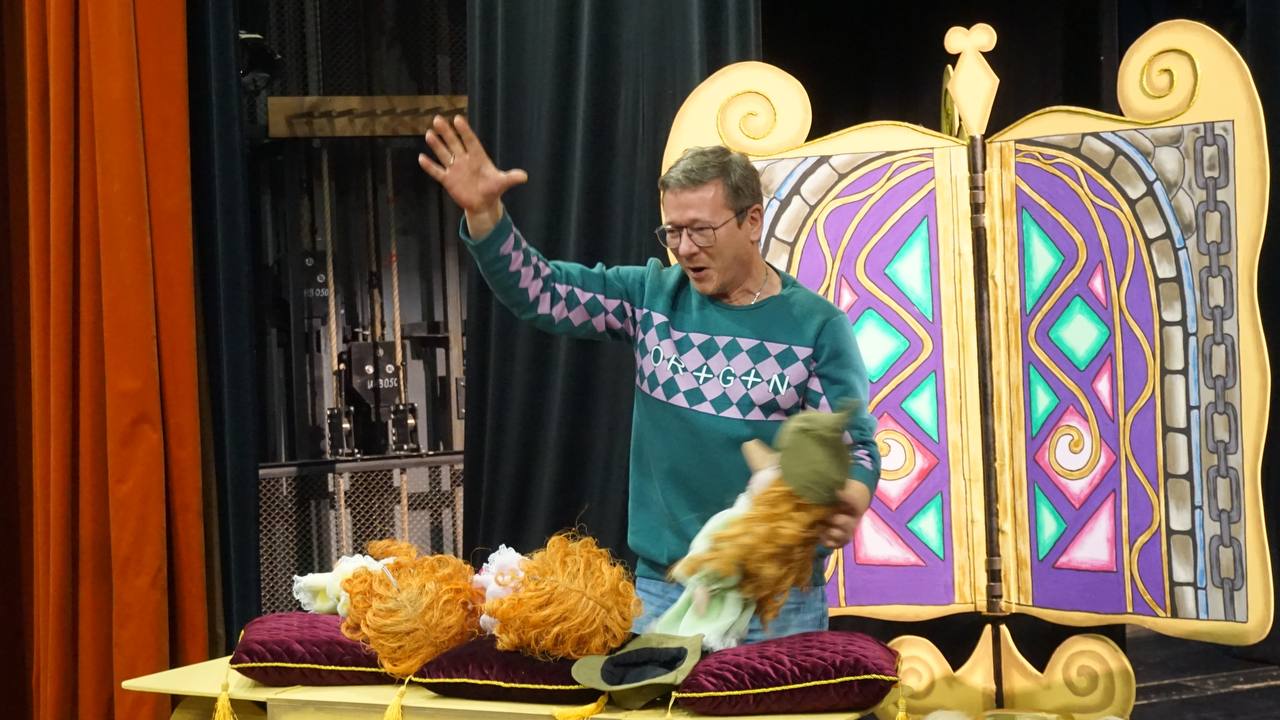 . Премьера сказки «Мальчик-с-пальчик» в Брянском областном театре кукол состоится 20 декабря! . Премьера сказки «Мальчик-с-пальчик» в Брянском областном театре кукол состоится 20 декабря!