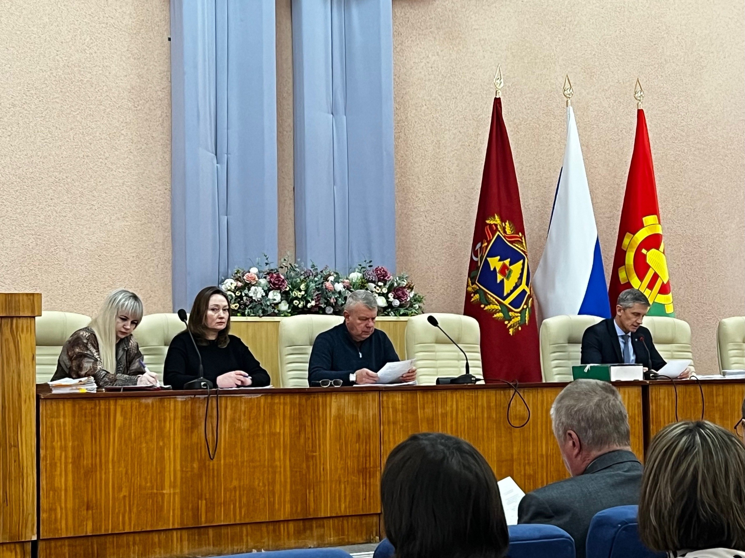 17 декабря 2025 года прошли публичные слушания по вопросу обсуждения бюджета на 2026 год и плановый период 2027-2028 годов 17 декабря 2025 года прошли публичные слушания по вопросу обсуждения бюджета на 2026 год и плановый период 2027-2028 годов