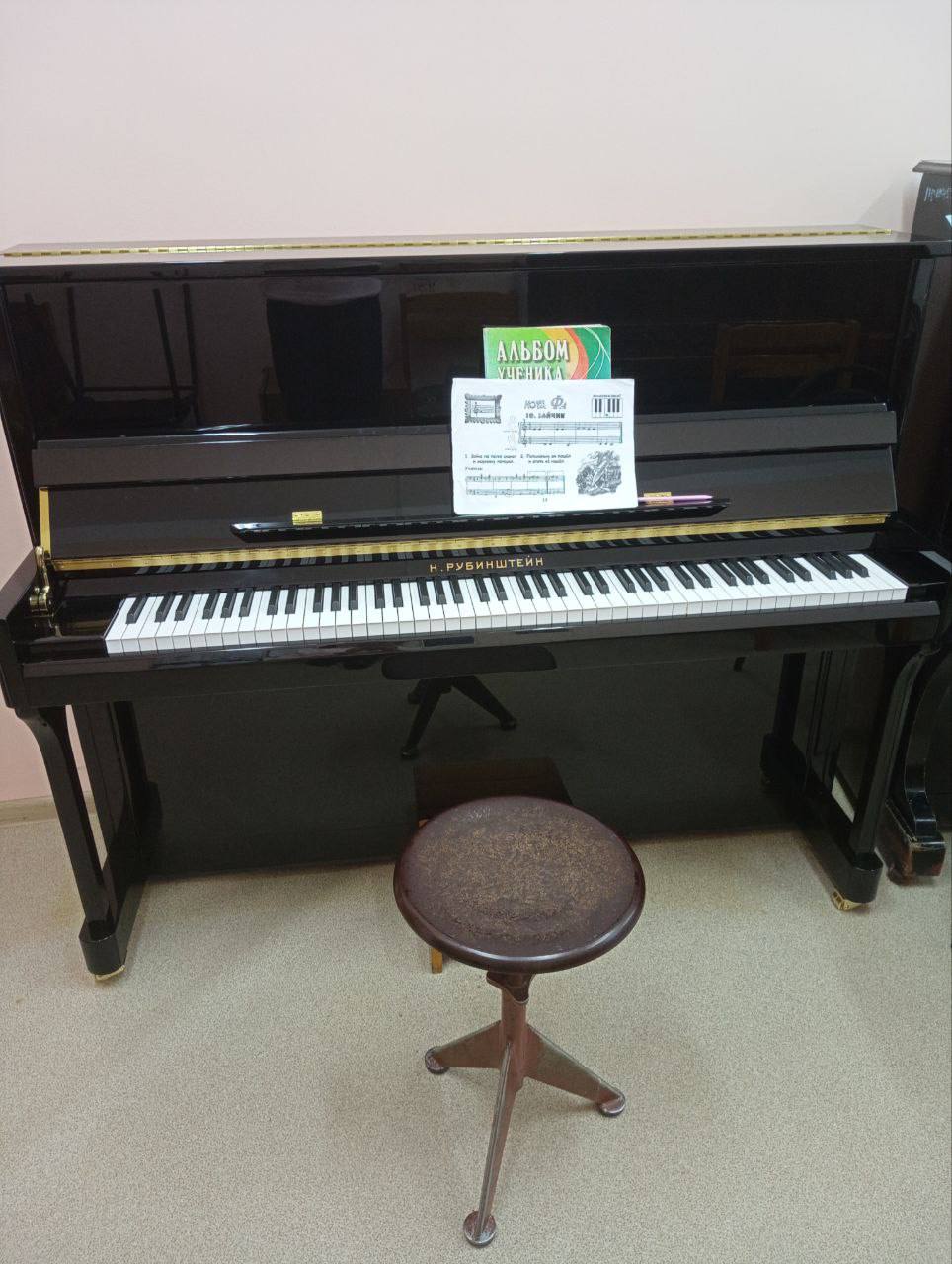 Детская школа искусств р.п. Климово получила новые пианино !