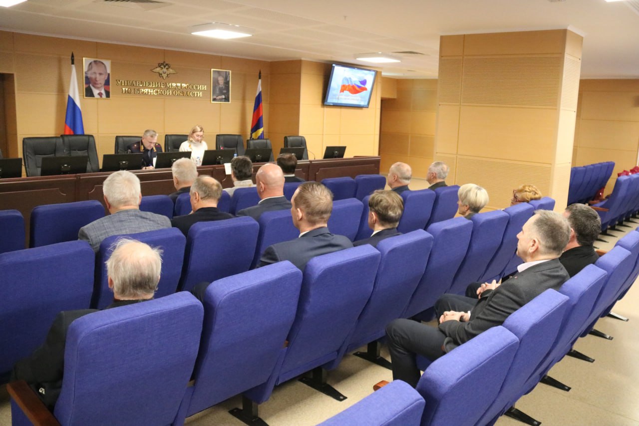 В УМВД России по Брянской области состоялось итоговое заседание Общественного совета В УМВД России по Брянской области состоялось итоговое заседание Общественного совета