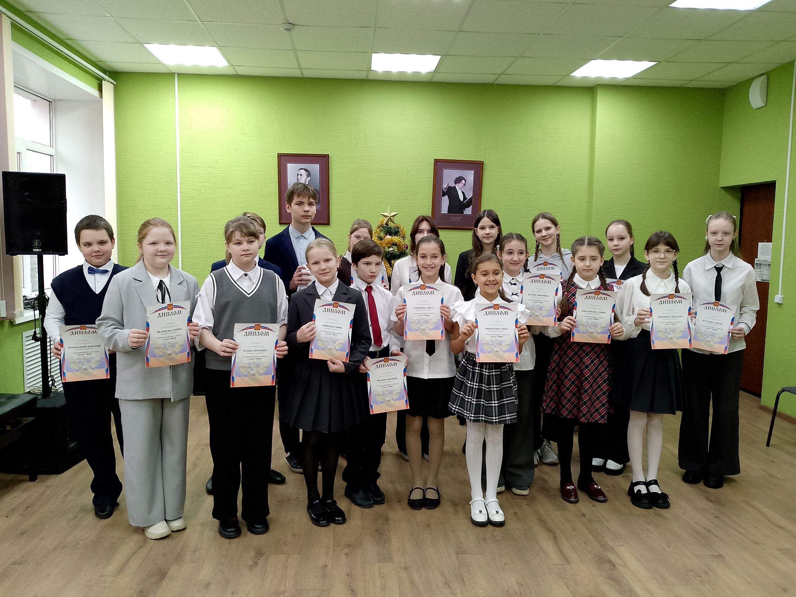 18 декабря 2025 г. в ДШИ им. Е.М. Беляева состоялся городской конкурс "Этюд"