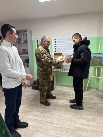 Сегодня 19 декабря на базе ВПЦ «Рубеж 32» при поддержке Клинцовской ТШ ДОСААФ России , отдела культуры, молодежной политики и спорта и отдела образования Клинцовской городской администрации состояла интерактивная... Сегодня 19 декабря на базе ВПЦ «Рубеж 32» при поддержке Клинцовской ТШ ДОСААФ России , отдела культуры, молодежной политики и спорта и отдела образования Клинцовской городской администрации состояла интерактивная...