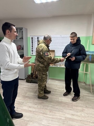 Сегодня 19 декабря на базе ВПЦ «Рубеж 32» при поддержке Клинцовской ТШ ДОСААФ России , отдела культуры, молодежной политики и спорта и отдела образования Клинцовской городской администрации состояла интерактивная... Сегодня 19 декабря на базе ВПЦ «Рубеж 32» при поддержке Клинцовской ТШ ДОСААФ России , отдела культуры, молодежной политики и спорта и отдела образования Клинцовской городской администрации состояла интерактивная...