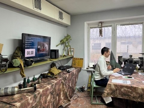 Сегодня 19 декабря на базе ВПЦ «Рубеж 32» при поддержке Клинцовской ТШ ДОСААФ России , отдела культуры, молодежной политики и спорта и отдела образования Клинцовской городской администрации состояла интерактивная... Сегодня 19 декабря на базе ВПЦ «Рубеж 32» при поддержке Клинцовской ТШ ДОСААФ России , отдела культуры, молодежной политики и спорта и отдела образования Клинцовской городской администрации состояла интерактивная...