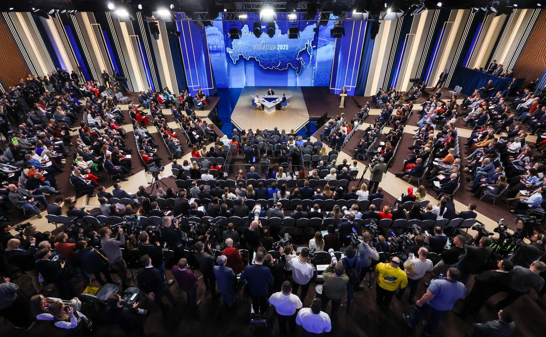 Артём Туров: Прямая линия с Президентом России Владимиром Путиным Артём Туров: Прямая линия с Президентом России Владимиром Путиным