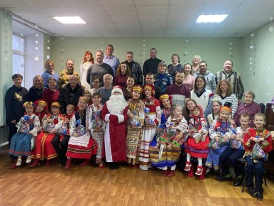 20 декабря состоялся праздничный театрализованный новогодний концерт детского фольклорного ансамбля «Лукошко» (рук