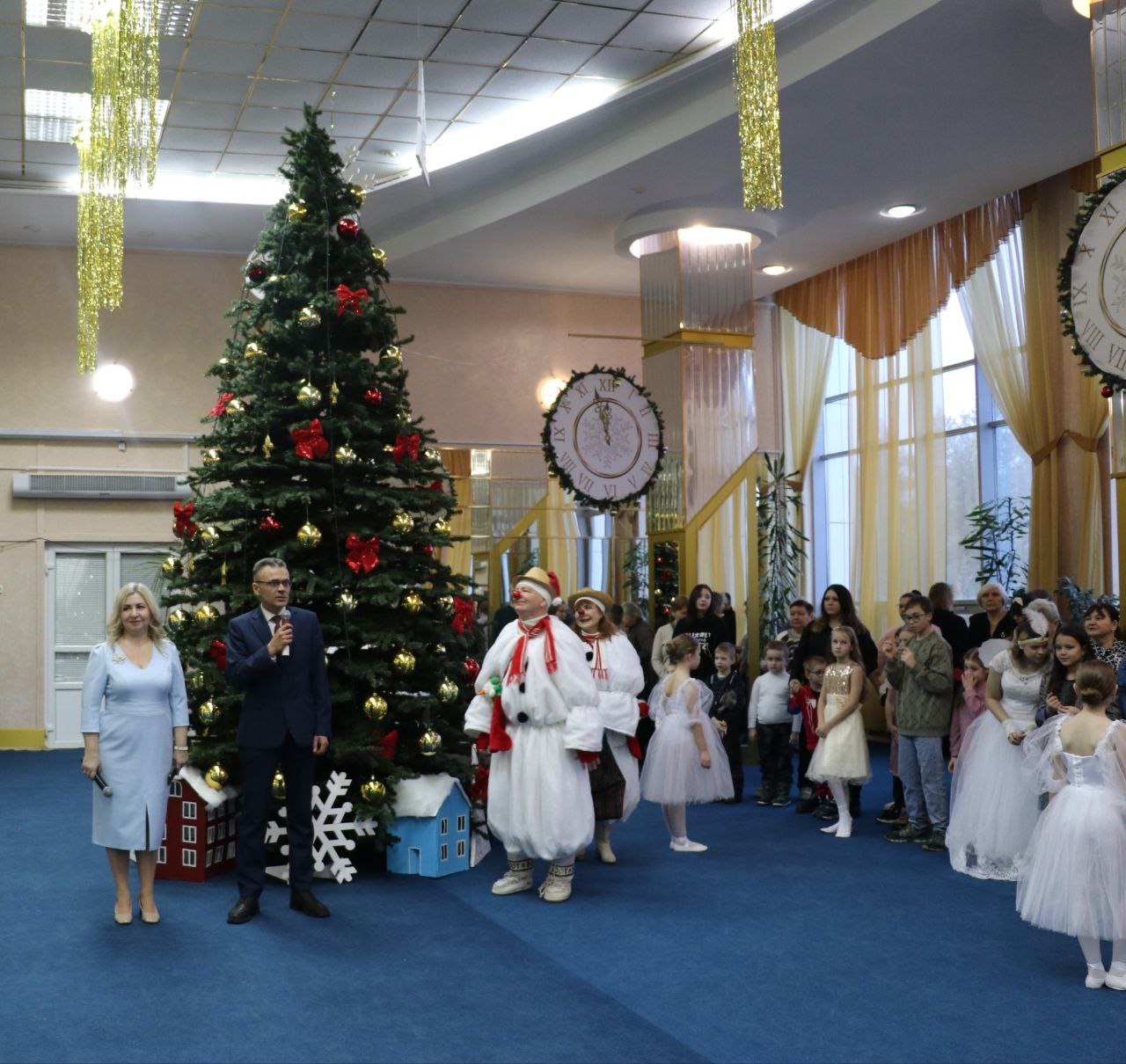 Инна Мухина: Для 200 детей из замещающих семей и детей с инвалидностью подготовлено новогоднее поздравление Инна Мухина: Для 200 детей из замещающих семей и детей с инвалидностью подготовлено новогоднее поздравление