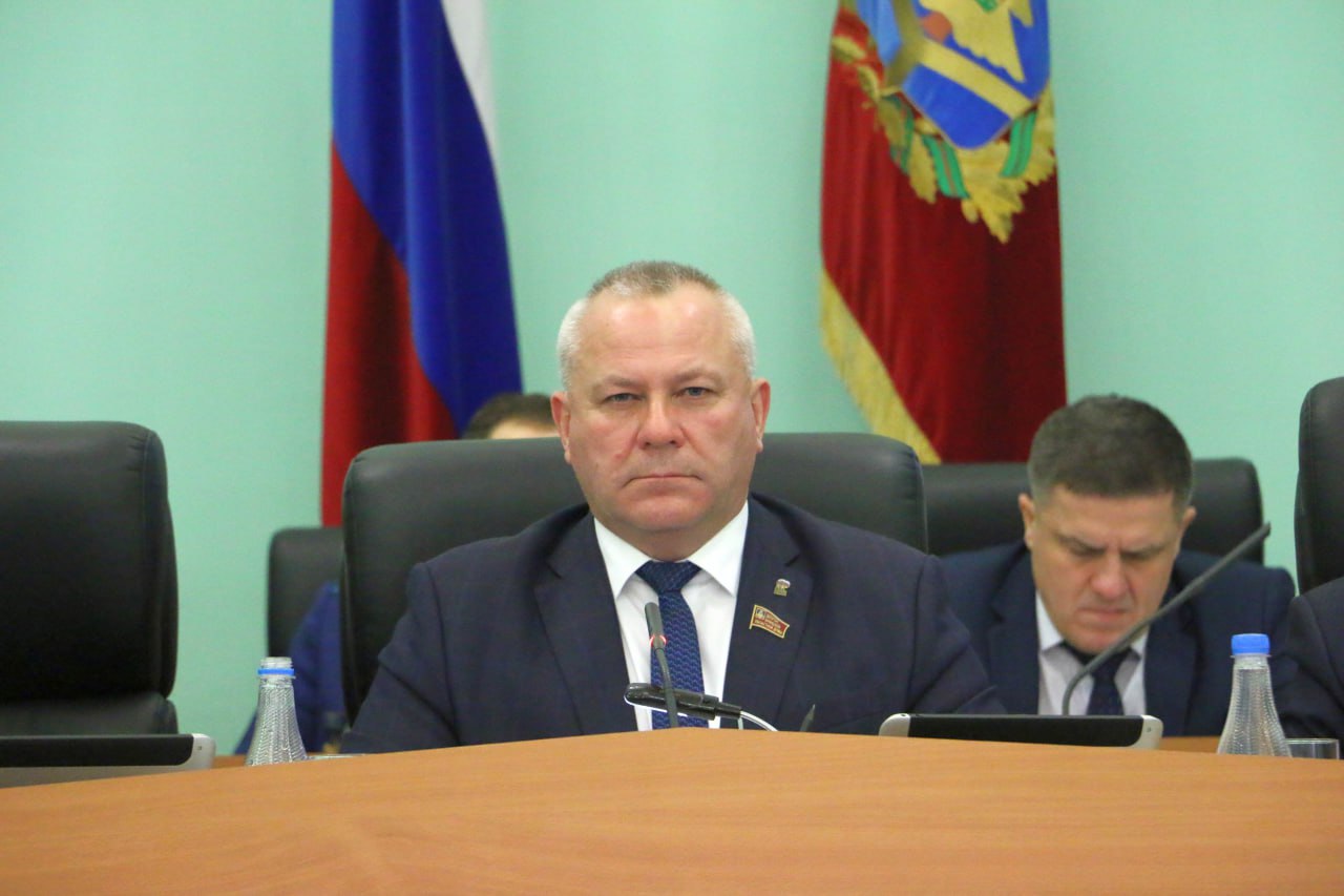 Под руководством спикера Валентина Суббота состоялось заключительное в уходящем году заседание Брянской областной Думы Под руководством спикера Валентина Суббота состоялось заключительное в уходящем году заседание Брянской областной Думы