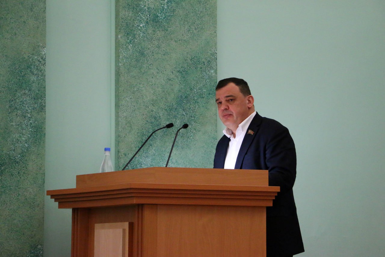 Под руководством спикера Валентина Суббота состоялось заключительное в уходящем году заседание Брянской областной Думы Под руководством спикера Валентина Суббота состоялось заключительное в уходящем году заседание Брянской областной Думы