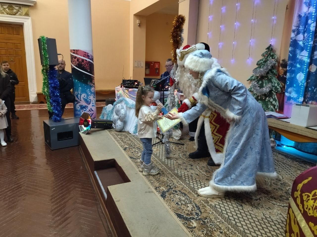 В Дятьковском районе прошёл районный конкурс ёлочной игрушки «Новогодняя ёлочная игрушка 2025» В Дятьковском районе прошёл районный конкурс ёлочной игрушки «Новогодняя ёлочная игрушка 2025»