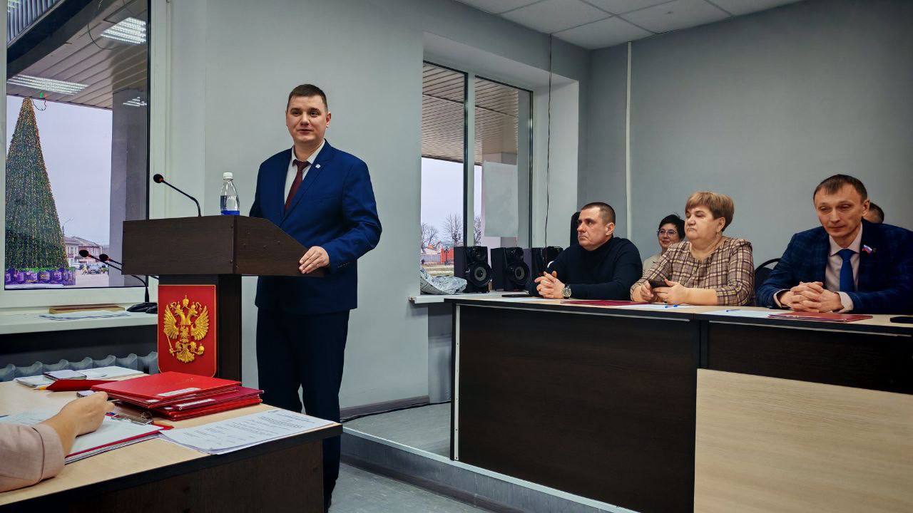 Александр Исаев: Состоялось одиннадцатое внеочередное заседание Климовского районного Совета народных депутатов седьмого созыва Александр Исаев: Состоялось одиннадцатое внеочередное заседание Климовского районного Совета народных депутатов седьмого созыва