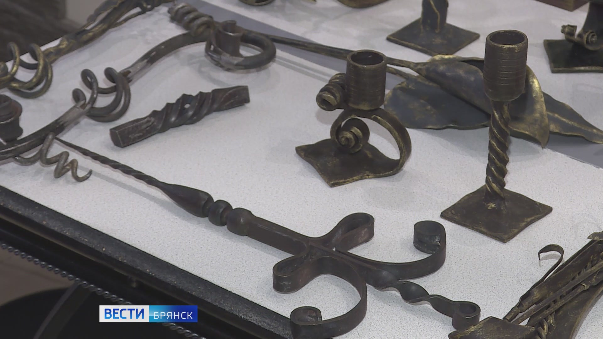 Звания "Народный мастер декоративно-прикладного искусства Брянской области" удостоены трое работников культуры