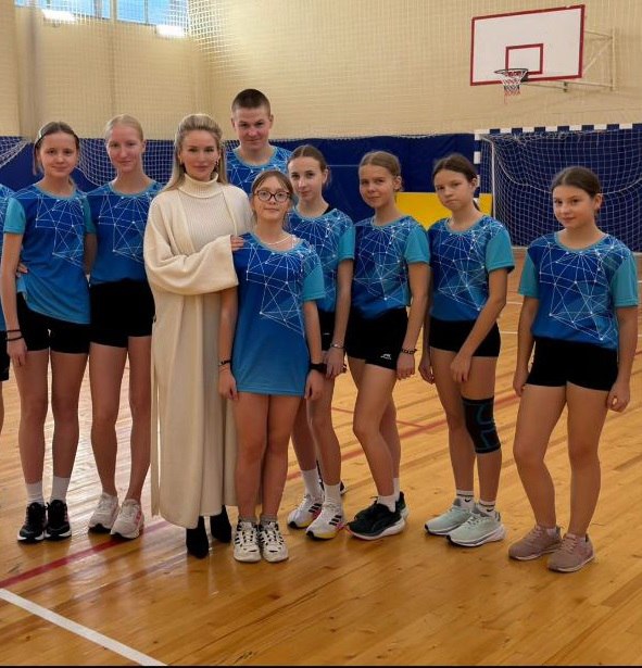 Дубровскую спортивную школу посетила сотрудник Всероссийской федерации лёгкой атлетики Дубровскую спортивную школу посетила сотрудник Всероссийской федерации лёгкой атлетики