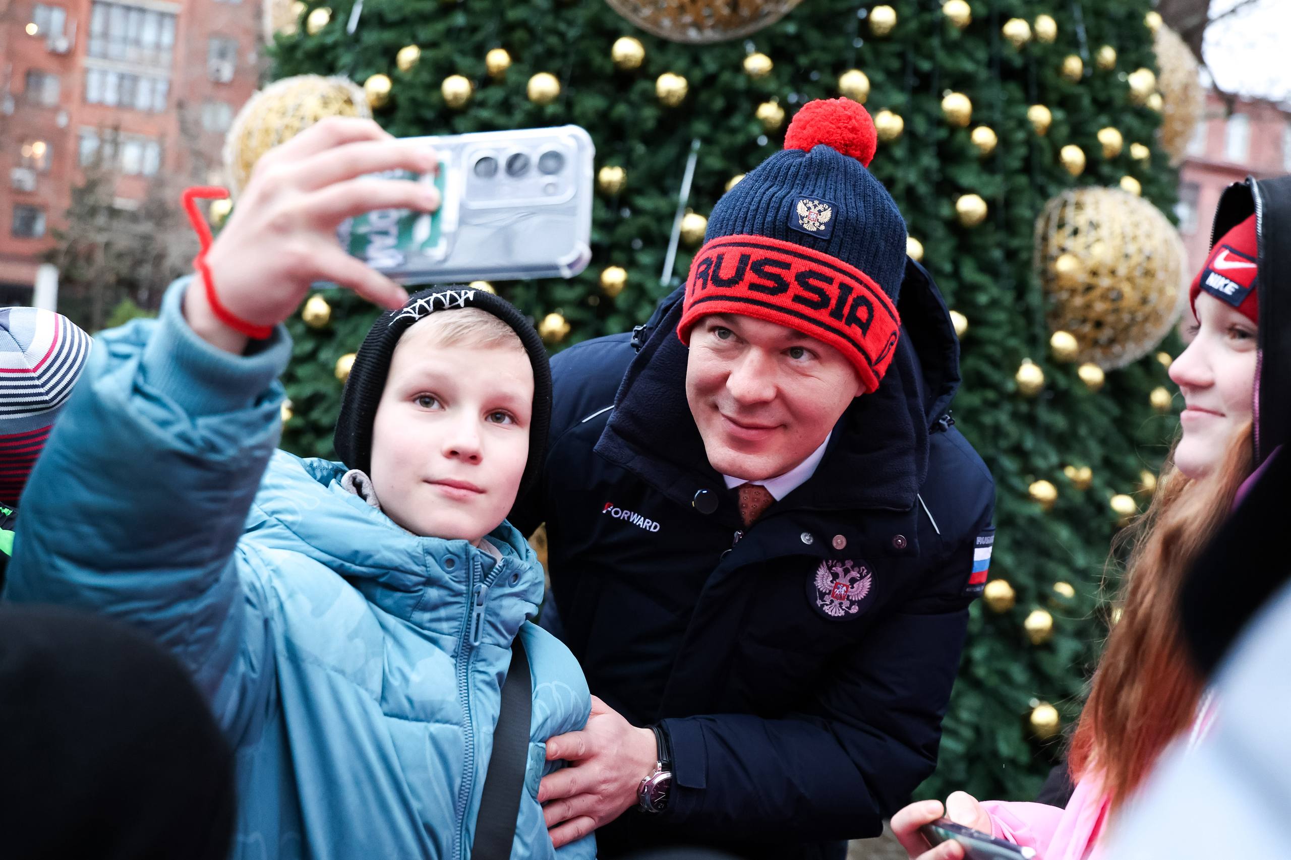 Михаил Дегтярёв: Дорогие друзья, поздравляю вас с наступающим Новым годом и Рождеством Христовым! Михаил Дегтярёв: Дорогие друзья, поздравляю вас с наступающим Новым годом и Рождеством Христовым!