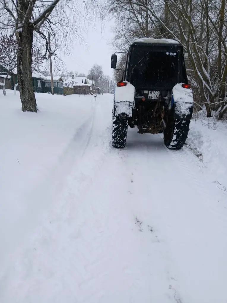 В Сосновском сельском поселении продолжается уборка снега на дорогах В Сосновском сельском поселении продолжается уборка снега на дорогах