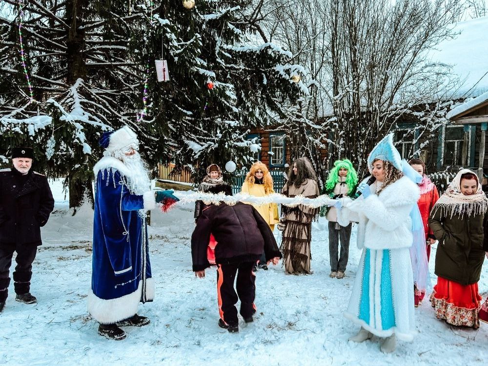 В культурно-досуговых учреждениях региона продолжаются новогодние мероприятия В культурно-досуговых учреждениях региона продолжаются новогодние мероприятия