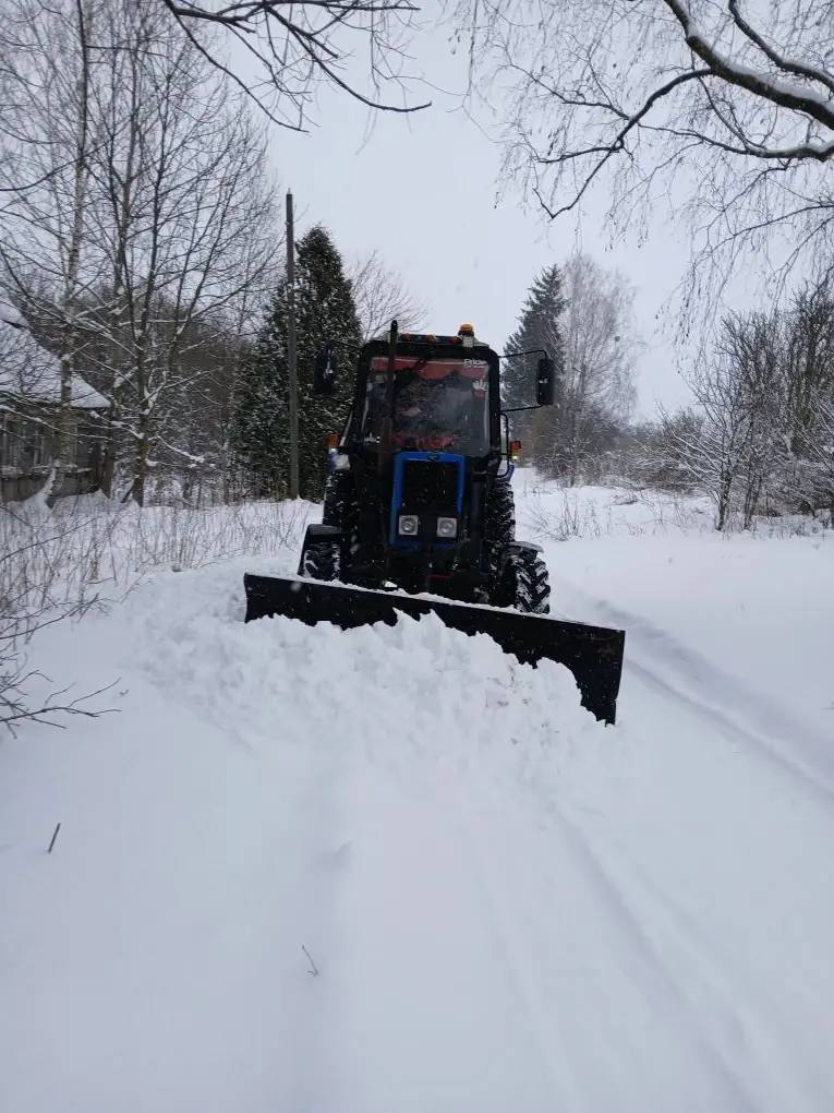 В настоящее время вся улично-дорожная сеть в Утынском сельском поселении расчищена в полном объеме! В настоящее время вся улично-дорожная сеть в Утынском сельском поселении расчищена в полном объеме!