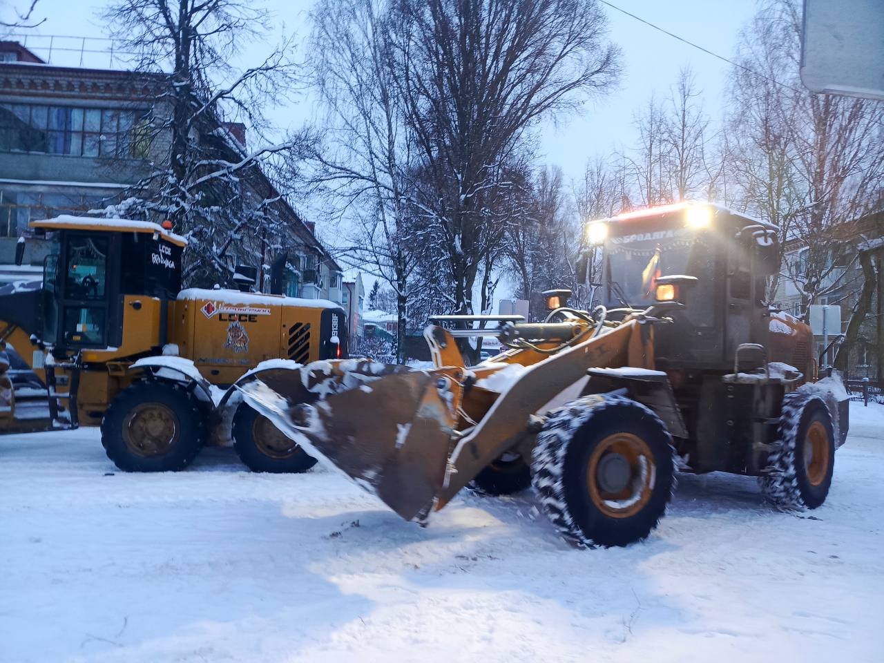 Дороги Снежского сельского поселения очищаются от снега! Дороги Снежского сельского поселения очищаются от снега!