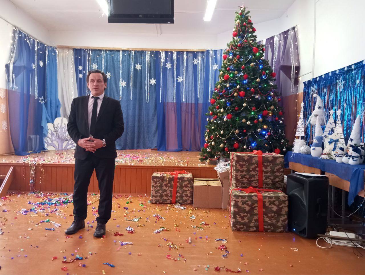 Новый год – праздник волшебства, чудес, подарков! Новый год – праздник волшебства, чудес, подарков!