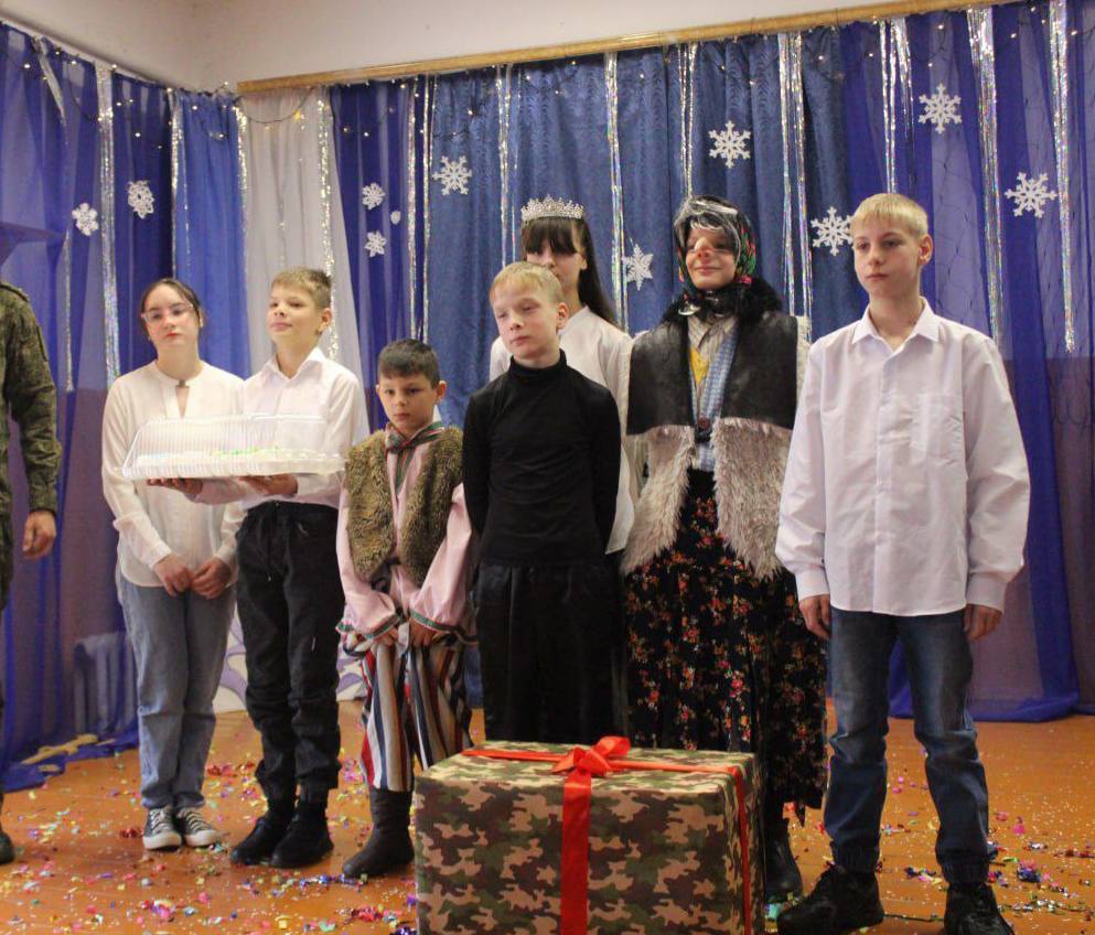 Новый год – праздник волшебства, чудес, подарков! Новый год – праздник волшебства, чудес, подарков!