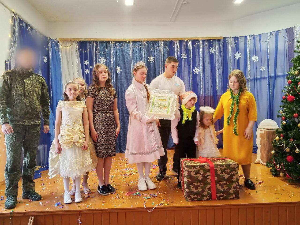 Новый год – праздник волшебства, чудес, подарков! Новый год – праздник волшебства, чудес, подарков!