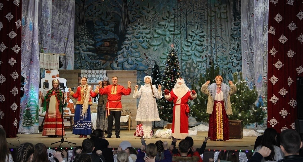 3 января 2026 года в Красной Горе состоялся благотворительный детский утренник 3 января 2026 года в Красной Горе состоялся благотворительный детский утренник