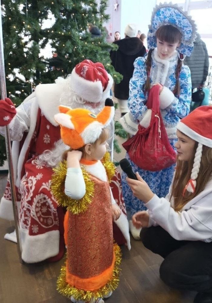 В культурно-досуговых учреждениях региона продолжаются новогодние мероприятия В культурно-досуговых учреждениях региона продолжаются новогодние мероприятия