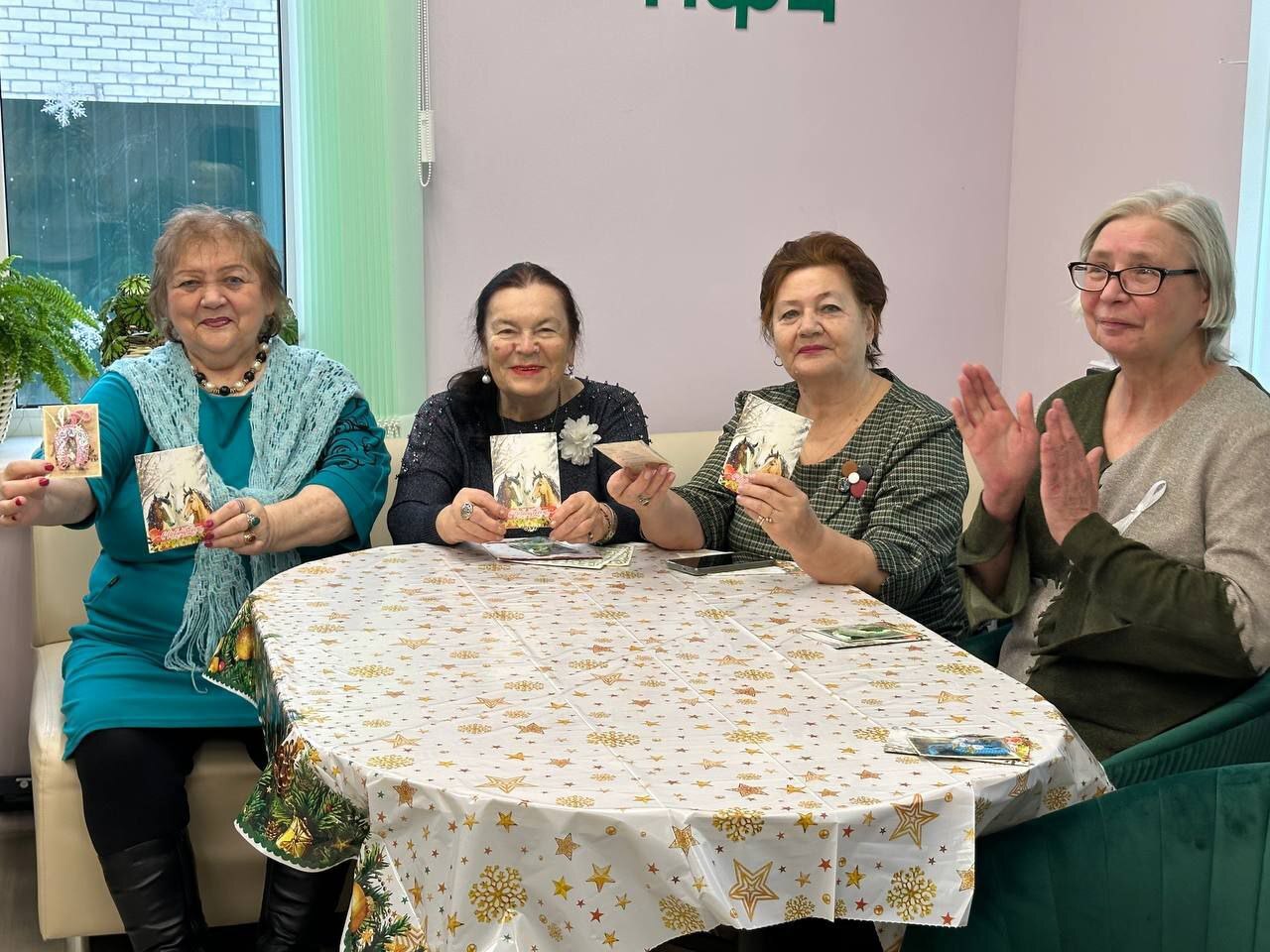 Клуб «Активное долголетие» подарил своим зрителям сказку Клуб «Активное долголетие» подарил своим зрителям сказку