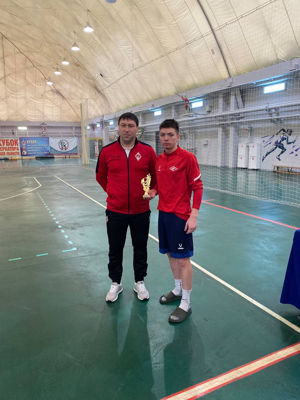 4 января на спортивном объекте МАУ «СК «Стародуб» ( ФОК) прошел новогодний турнир по мини-футболу среди взрослых команд Стародубского муниципального округа 4 января на спортивном объекте МАУ «СК «Стародуб» ( ФОК) прошел новогодний турнир по мини-футболу среди взрослых команд Стародубского муниципального округа