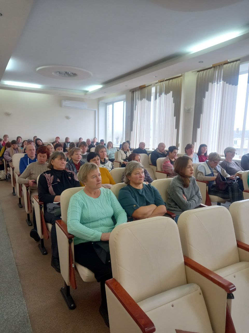 В здании администрации Клетнянского района в ноябре-декабре 2025 года Автономная некоммерческая организация дополнительного профессионального образования "ТриР" провела обучения по охране труда и правилам пожарной... В здании администрации Клетнянского района в ноябре-декабре 2025 года Автономная некоммерческая организация дополнительного профессионального образования "ТриР" провела обучения по охране труда и правилам пожарной...