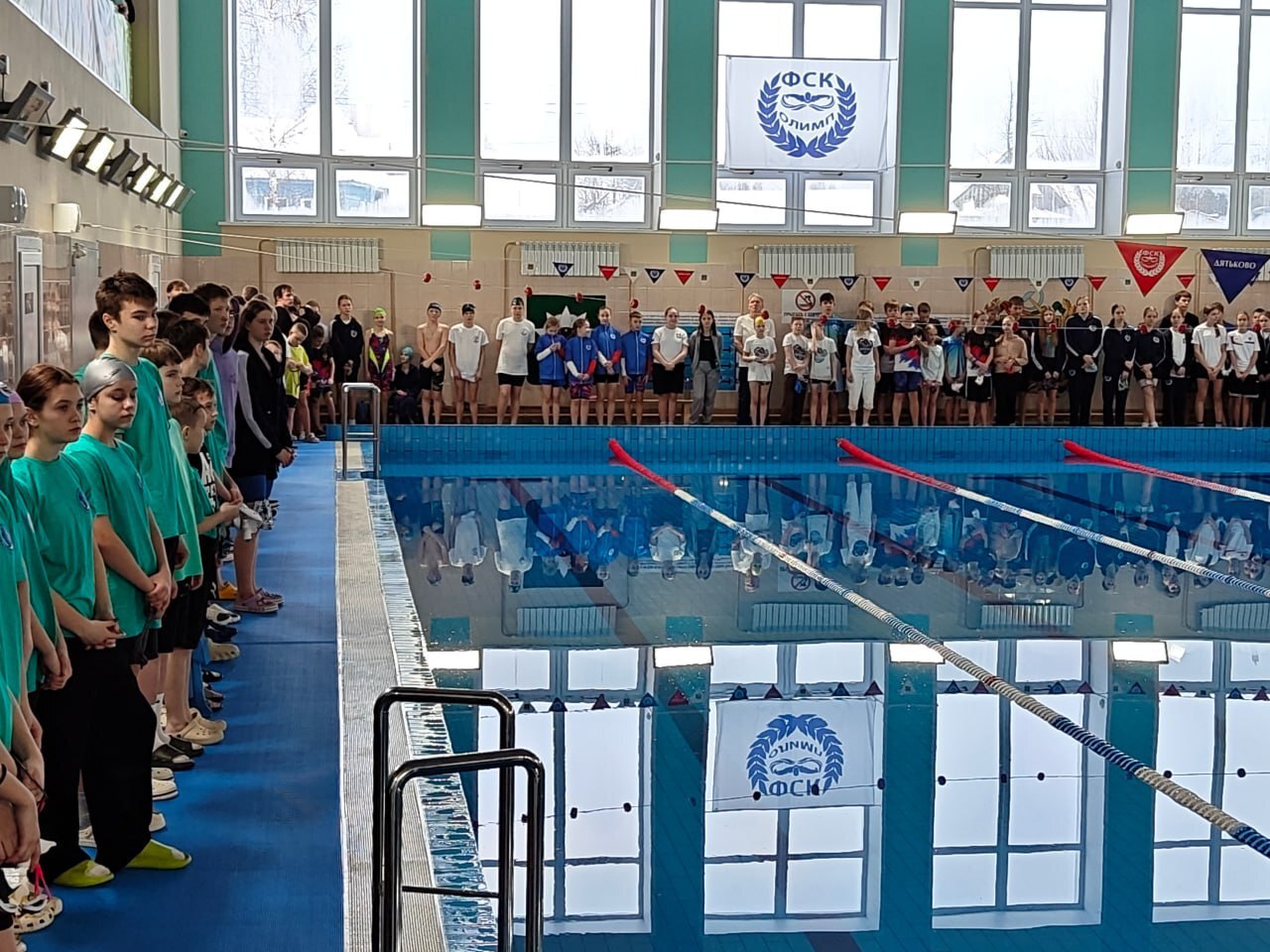 В ФСК «Олимп» г.Дятьково проходит открытый Рождественский турнир по плаванию среди юношей и девушек В ФСК «Олимп» г.Дятьково проходит открытый Рождественский турнир по плаванию среди юношей и девушек