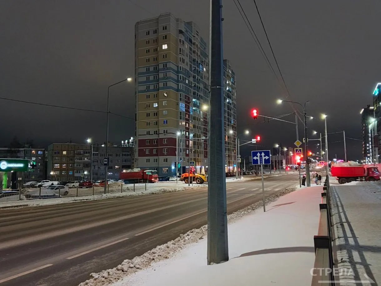 В Брянске дорожные и коммунальные службы продолжают борьбу с последствиями обильных снегопадов В Брянске дорожные и коммунальные службы продолжают борьбу с последствиями обильных снегопадов