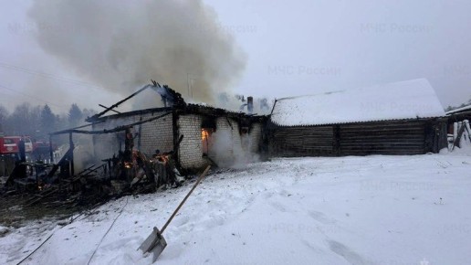 В Дубровском районе в сгоревшем доме нашли труп мужчины