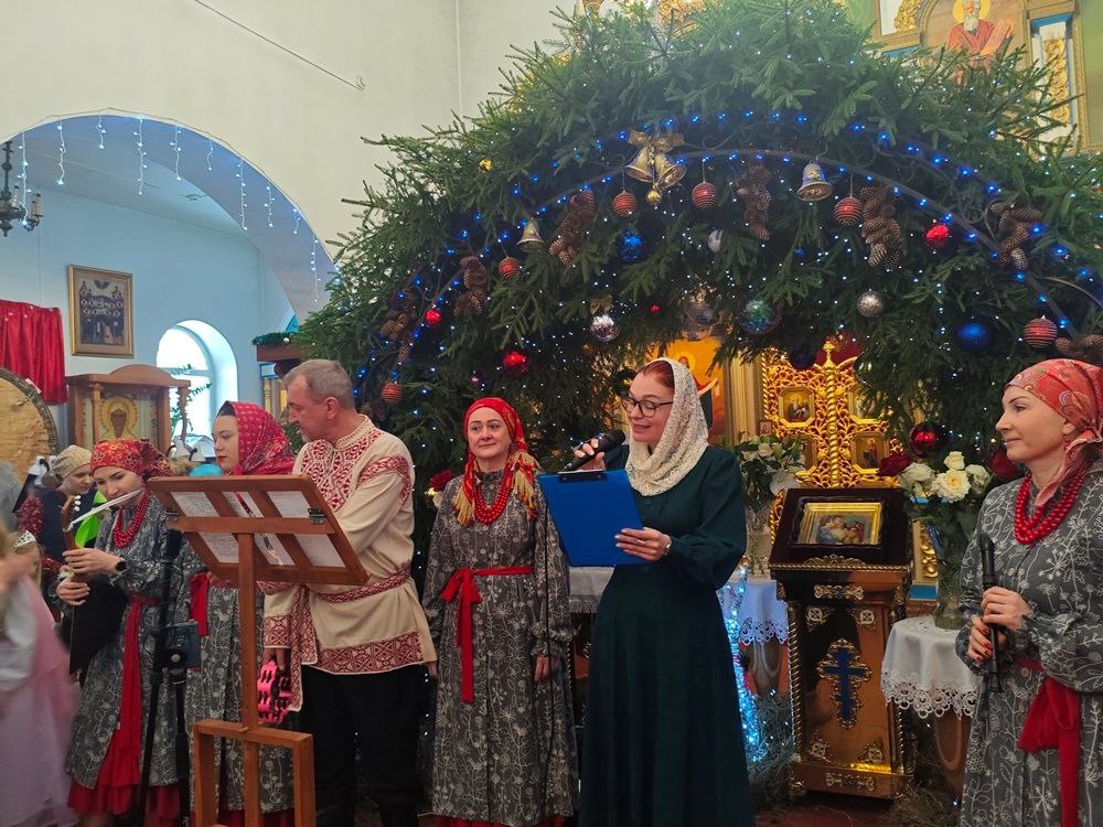 В рамках Семнадцатого областного фестиваля искусств и народного творчества «Рождественские встречи» в культурно-досуговых учреждения проходят тематические мероприятия В рамках Семнадцатого областного фестиваля искусств и народного творчества «Рождественские встречи» в культурно-досуговых учреждения проходят тематические мероприятия